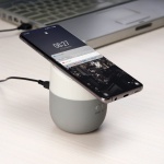 Brinde Caixa de Som Bluetooth com Carregador por Aproximação